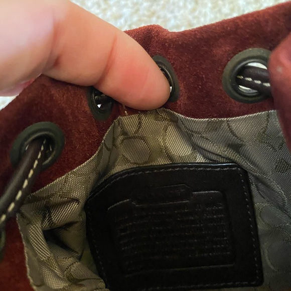 🆕FIRM🌟BNWT COACH Suede Wristlet- Retired style - Picture 4 of 4